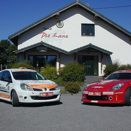Hotel Pit Lane "Home Of Motorsport" Nürburg Екстериор снимка