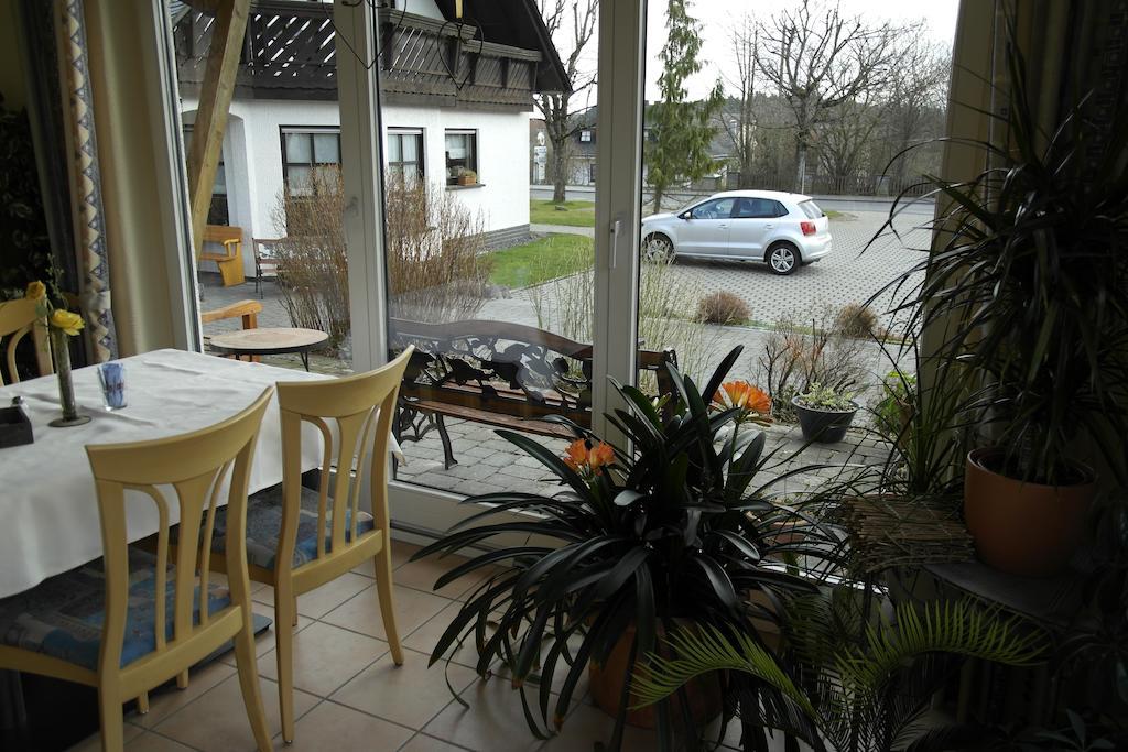 Hotel Pit Lane "Home Of Motorsport" Nürburg Екстериор снимка